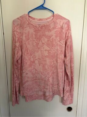 Thread & Supply Dusty Pink camo Print Crewneck Top